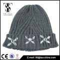 100% acrílico Alta qualidade personalizado chapéu de inverno beanie, pom-pom personalizado beanie com jóias